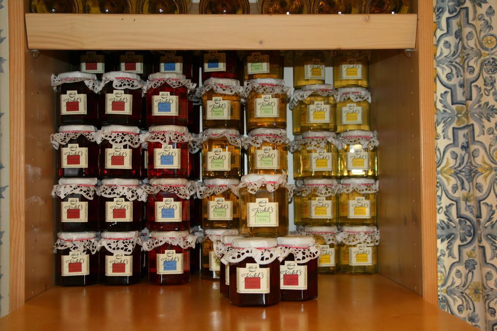 Weingut & Gaestehaus Stephan Kohl Neumagen-Dhron Exteriör bild