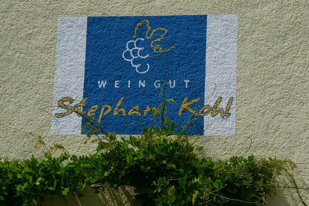 Weingut & Gaestehaus Stephan Kohl Neumagen-Dhron Exteriör bild